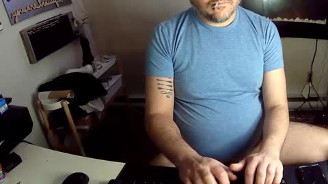 BroLOU online show from December 6, 9:35 pm