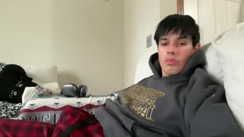 Lucas online show from December 18, 4:39 pm