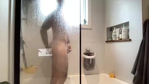 inktyler online show from November 3, 4:53 pm