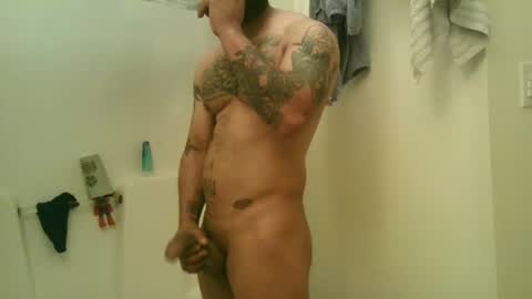 Snapshot of inyourmouthagain83 chatting on October 20, 10:41 am inyourmouthagain online show from October 20, 10:41 am