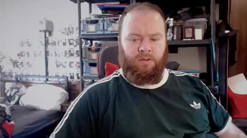 twitter theirishman205 online show from April 5, 10:45 am
