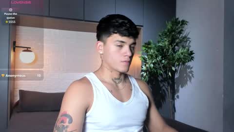 Iron Tous online show from February 7, 9:09 pm