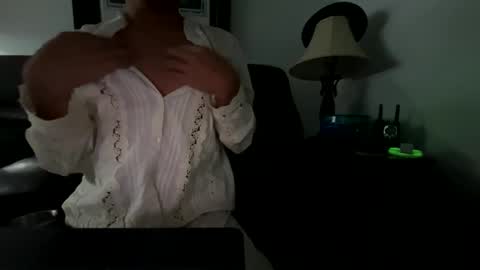 isaac_akamu online show from November 16, 5:09 am