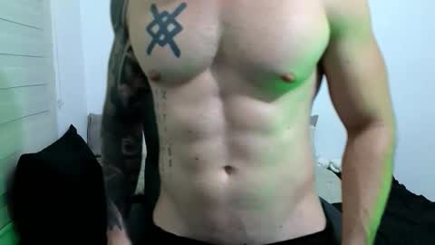 Isaac carter online show from March 25, 11:42 pm