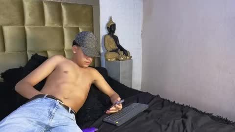 Isaac  online show from January 6, 2:04 am