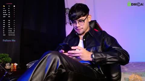 Isaac Saenz. online show from November 9, 1:42 am