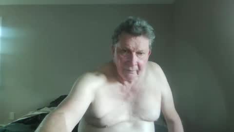 island625103 online show from September 19, 8:30 pm