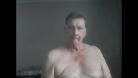 island625103 online show from February 12, 9:33 pm