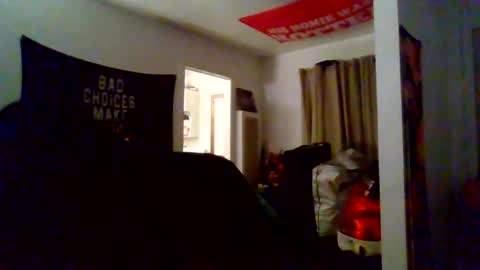 islandmaker online show from March 5, 12:07 am