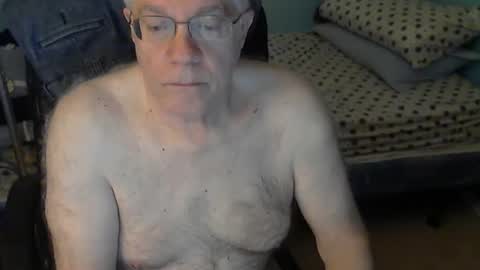 islesman22 online show from December 24, 11:17 am