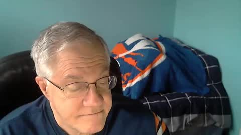 islesman22 online show from January 31, 5:53 pm