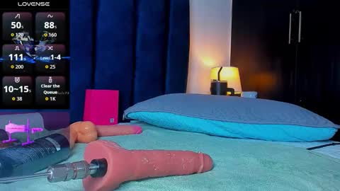 Issac online show from November 30, 5:42 am