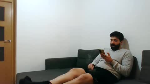 Snapshot of italianboybcn chatting on December 14, 9:07 am italianboybcn online show from December 14, 9:07 am