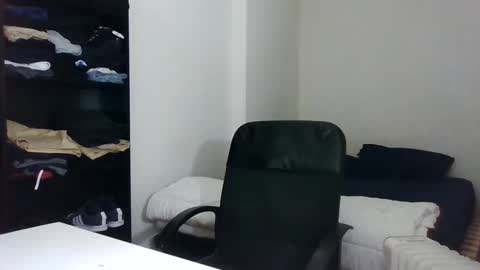 Snapshot of italianboybcn chatting on January 15, 6:40 pm italianboybcn online show from January 15, 6:40 pm