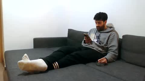 Snapshot of italianboybcn chatting on December 30, 10:34 pm italianboybcn online show from December 30, 10:34 pm