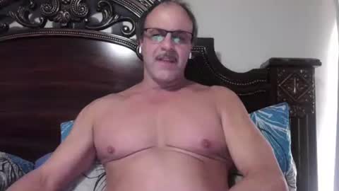 Snapshot of italianstud43 chatting on October 25, 7:15 pm Hot Italian online show from October 25, 7:15 pm