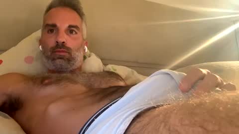 italiantoyboy84 online show from October 1, 10:57 pm