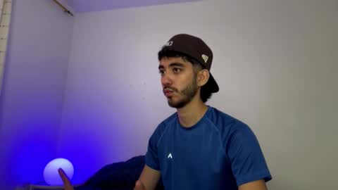 itsmartin_ online show from February 28, 5:01 pm