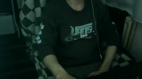 itsnotliam834 online show from April 3, 1:35 am