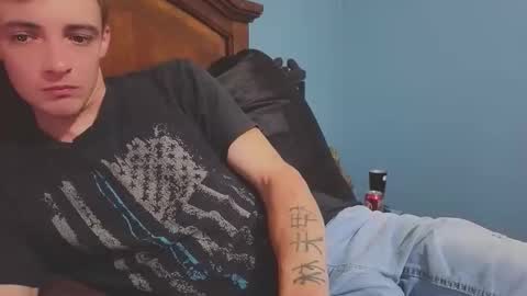 itzd123 online show from April 15, 7:47 pm