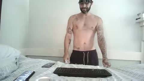 Itzmeebabyy online show from May 29, 2:27 pm