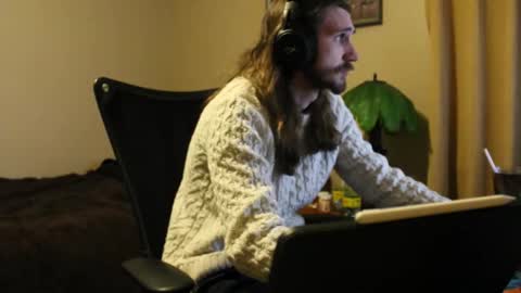 iwhitesmurf online show from December 15, 7:38 am