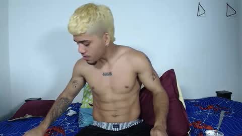 izaack online show from October 6, 2:55 pm