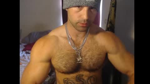 izak144 online show from April 5, 5:20 pm