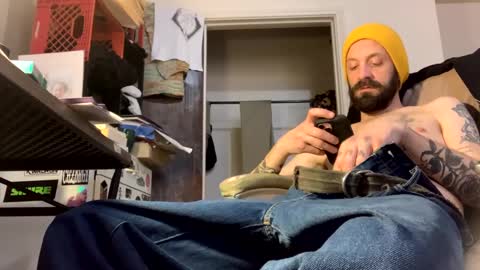 Snapshot of j_boogie_mane chatting on March 7, 9:59 pm j boogie online show from March 7, 9:59 pm