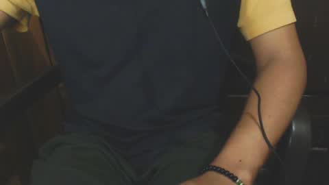 J online show from December 25, 5:26 pm