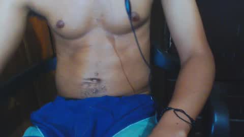 J online show from December 4, 2:59 pm