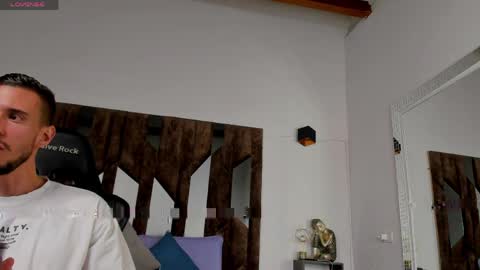 J King online show from April 14, 8:41 pm