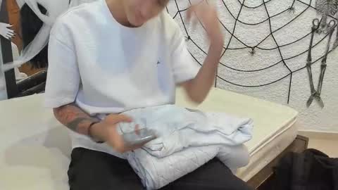 j_martony online show from October 15, 11:40 am