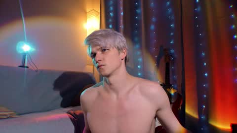 brestonsweet online show from December 13, 7:53 pm