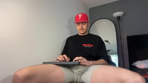 INDEPENDENT MODEL online show from April 3, 11:07 am