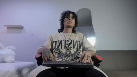 Jackes Taylor online show from April 6, 4:57 am