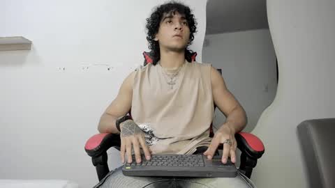 Jackes Taylor online show from November 23, 5:07 am