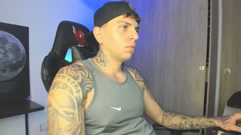 jacobb116 online show from September 17, 2:01 am