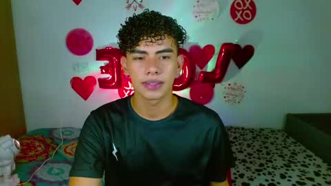 javi15  online show from March 10, 1:45 am