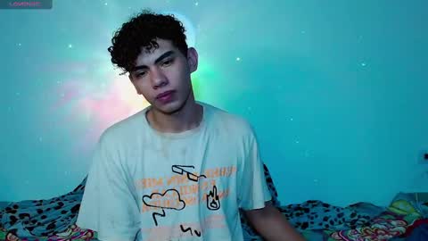 javi15  online show from December 22, 10:04 pm