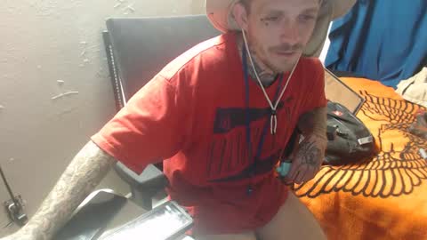 showingitoff online show from October 11, 6:50 am