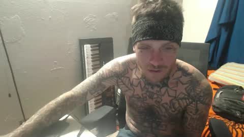 showingitoff online show from October 12, 6:46 pm