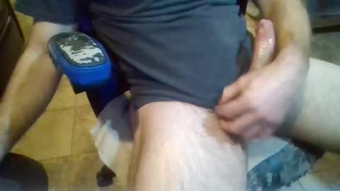 jakesgotasnake1 online show from December 18, 7:15 am