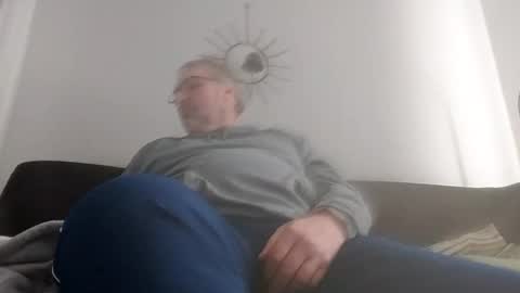 jakob120966 online show from December 15, 10:34 am