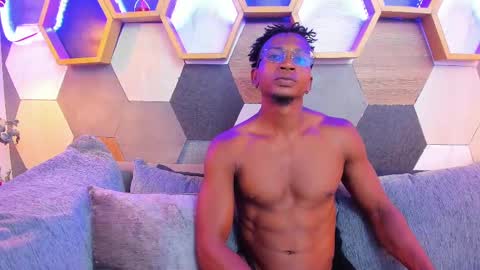   online show from March 3, 11:12 pm