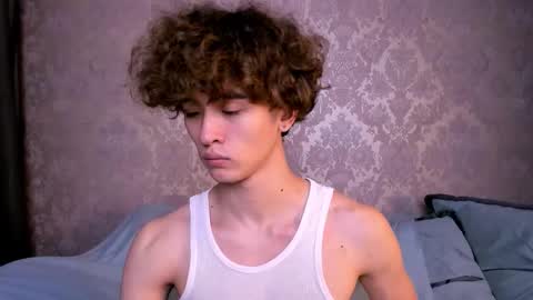 james_colleman online show from December 3, 8:48 pm