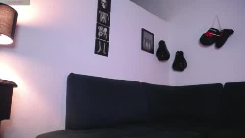 james_cr online show from February 26, 1:40 am