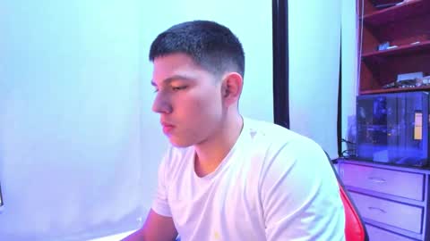 james_cr online show from February 16, 4:09 am