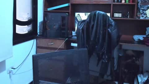 james_cr online show from January 22, 12:27 pm