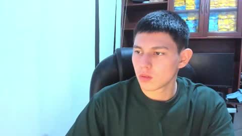 james_cr online show from February 24, 10:14 pm